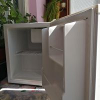 Хладилник минибар, снимка 2 - Хладилници - 45197073