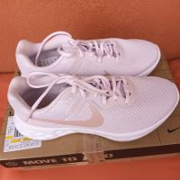 Дамски маратонки Nike , снимка 1 - Маратонки - 45684390