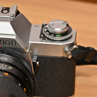 Canon AV-1, снимка 4 - Фотоапарати - 44995287