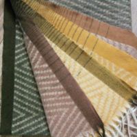 Голям кашмирен шал с ресни, снимка 1 - Шалове - 45207219