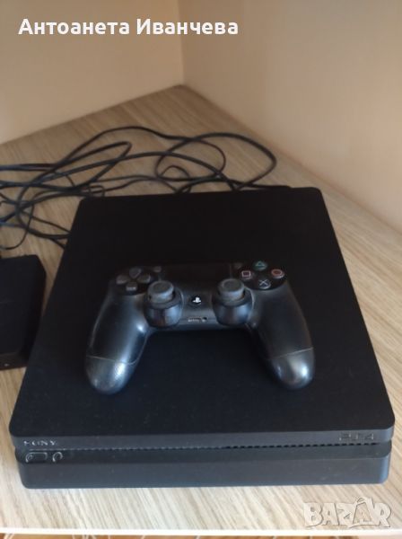 Playstation 4 Slim 1 TB, снимка 1