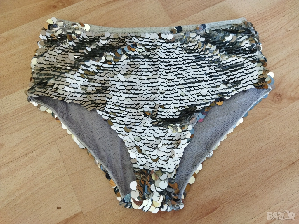 нови сребристи къси гащи с пайети , снимка 1