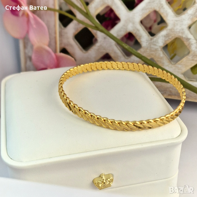 Фина гривна “Golden Curve”, снимка 1