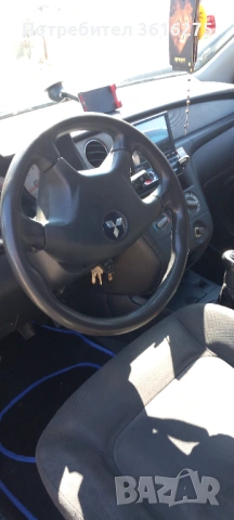 Mitsubishi Outlander 2.0 Бензин , снимка 7 - Автомобили и джипове - 53932431