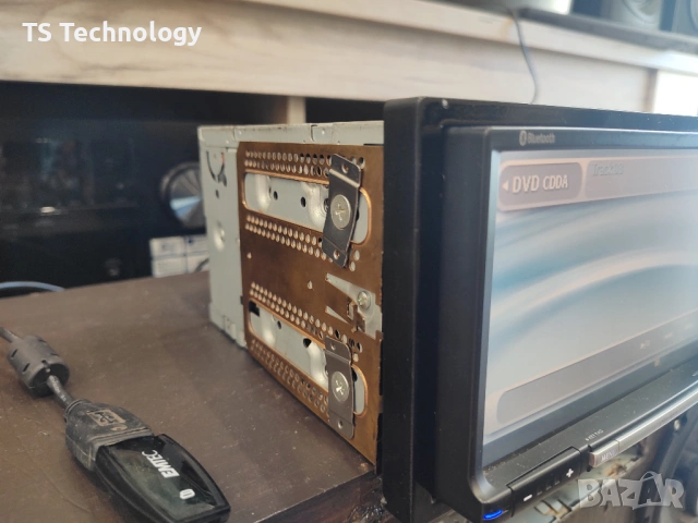 Най-висок клас Мултимедия Clarion MAX688RBT, снимка 6 - Аксесоари и консумативи - 53045414