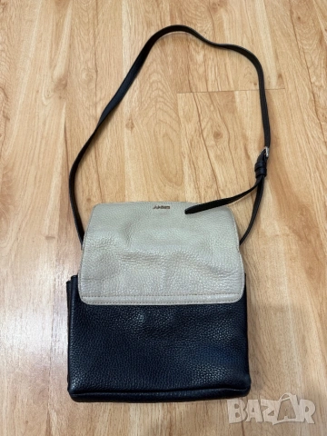 DKNY оригинална дамска чанта от естествена кожа, снимка 8 - Чанти - 54106763