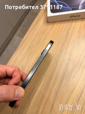 iPhone 16 Pro 256GB, Black Titanium – Отлично състояние, 95% бат., снимка 5 - Apple iPhone - 52868541