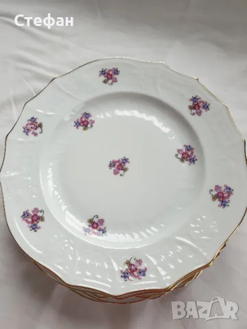 Комплект порцеланови чинии