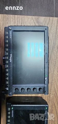 Три броя монитори tvlogic multi format , снимка 4 - Чанти, стативи, аксесоари - 53950189