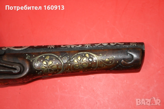 Кремъчен пистолет с орнаменти и сребро по цевта. Работещ., снимка 3 - Антикварни и старинни предмети - 52828988