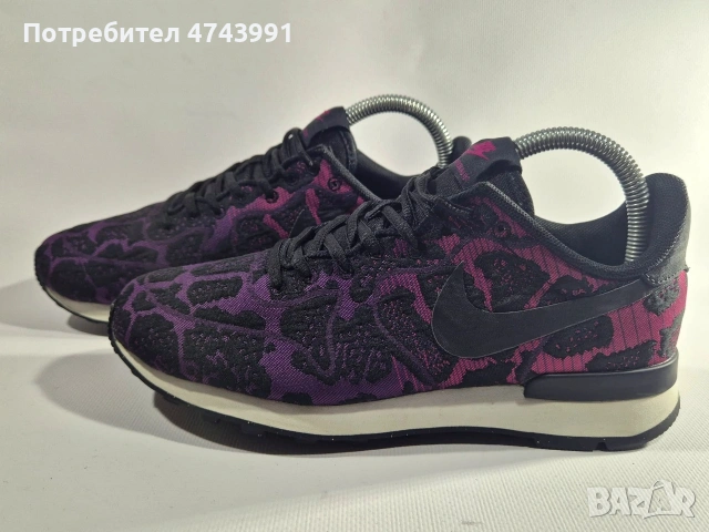 Оригинални маратонки Nike Internationalist JCRD в отлично състояние! , снимка 2 - Маратонки - 53953261