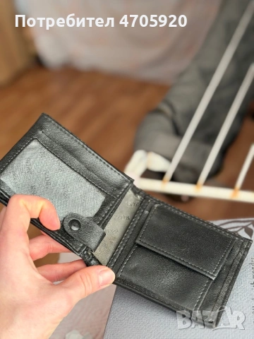 Протмоне BOSS, снимка 2 - Портфейли, портмонета - 53524694