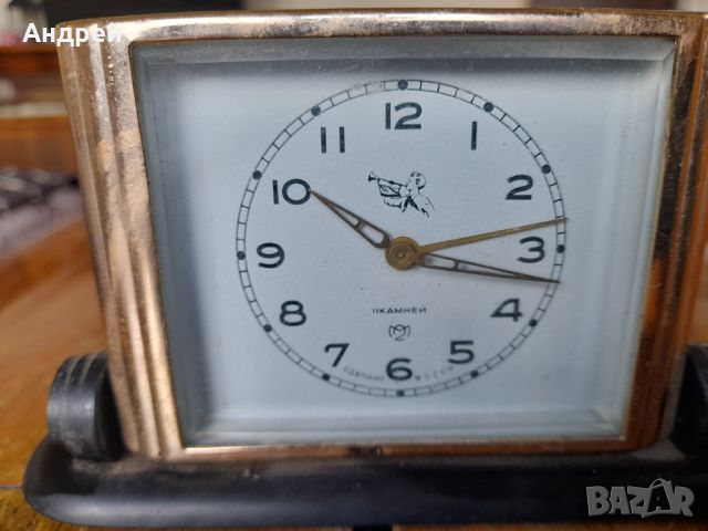 Стар настолен часовник будилник Пионер, снимка 2 - Антикварни и старинни предмети - 45567316
