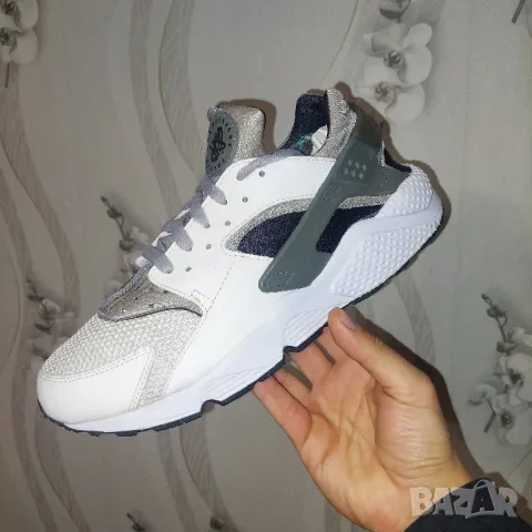 оригинални маратонки Nike Air Huarache  номер 45 ,5-46, снимка 11 - Маратонки - 47473022