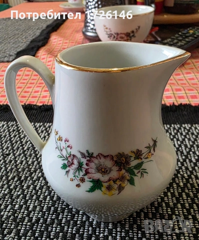 Порцеланова латиера на Китка със златен кант. , снимка 8 - Сервизи - 54058003