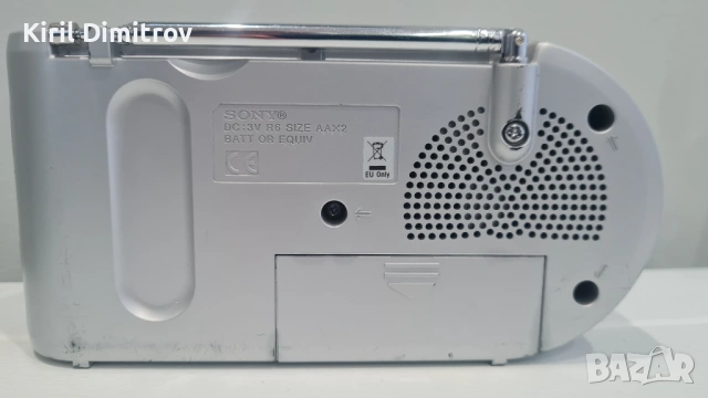 Sony ICF-304, снимка 6 - Радиокасетофони, транзистори - 53903675