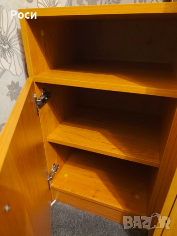 Трикрилен гардероб 150х200 см., цвят медна елша с крем, снимка 17 - Гардероби - 52857763