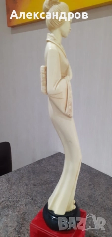 Продавам ретро ориенталска фигура 48см., снимка 4 - Други ценни предмети - 52354502