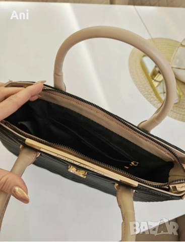 Дамска чанта Saint Laurent, снимка 2 - Чанти - 53702894