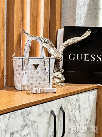 дамски чанти guess , снимка 8 - Чанти - 46528609