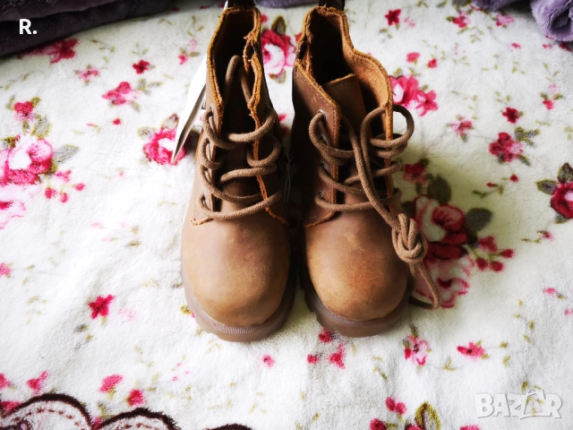 Zara Нови Боти естествена кожа р-р 25, снимка 9 - Детски боти и ботуши - 52003607