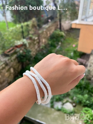 Бял гердан от мидички може да се ползва и като гривна за крака или ръката 🤍, снимка 7 - Колиета, медальони, синджири - 52412244