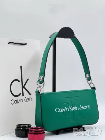 дамски чанти Calvin Klein , снимка 4 - Чанти - 46877375