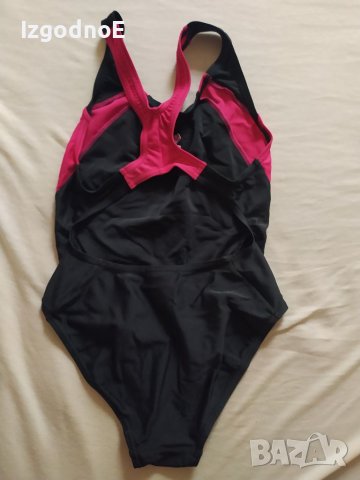 140 Детски цял бански Speedo, снимка 2 - Детско бельо и бански  - 46336590