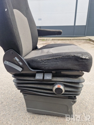 Седалка за Ивеко Дейли/Iveco Daily , снимка 5 - Бусове и автобуси - 54174337