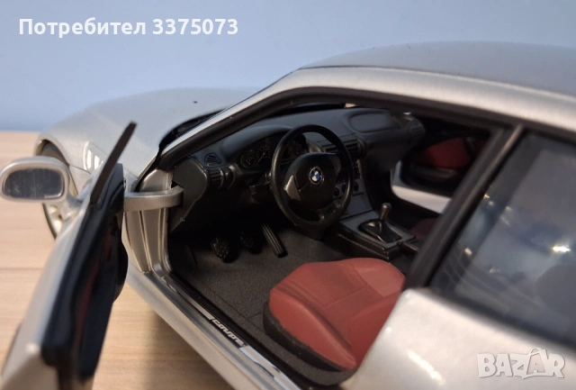BMW Z3 Coupe 2.8 UT model 1:18, снимка 10 - Колекции - 53158769