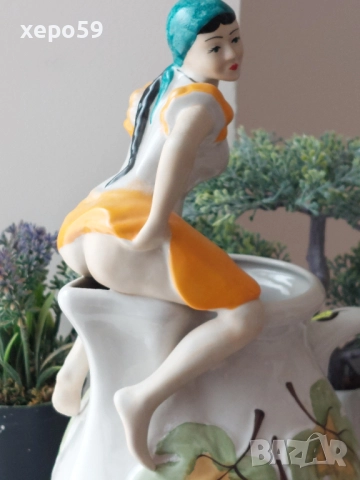 Много рядка авторсака порцеланова кана за вино-еротика/вместимост-1500-1800 мл., снимка 10 - Аксесоари за кухня - 52315765