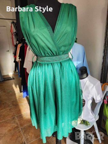 рокля в зелено , снимка 1 - Рокли - 46363264
