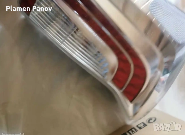 LED оригинален десен стоп за Тойота Prius, снимка 2 - Части - 53238816