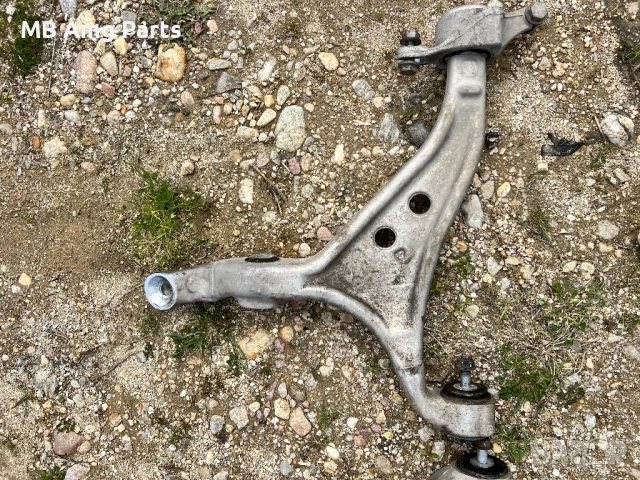 Мерцедес W166 C292 GLE 63s AMG предни носачи , снимка 2 - Части - 54089700