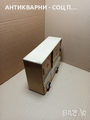 Соц Стара Дървена Аптечка. , снимка 6 - Антикварни и старинни предмети - 52566456