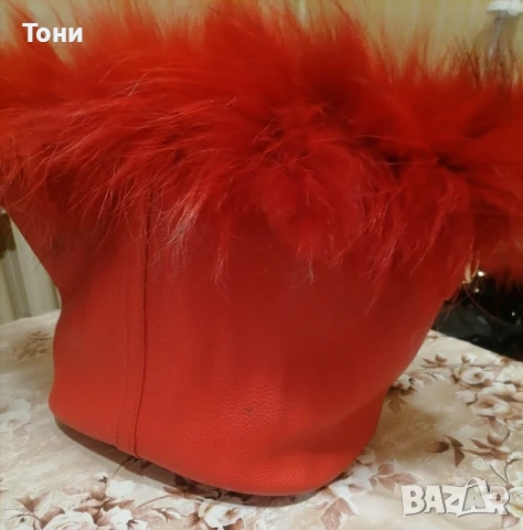 Нова Кожена Дамска Чанта с Пух, снимка 9 - Чанти - 52789993