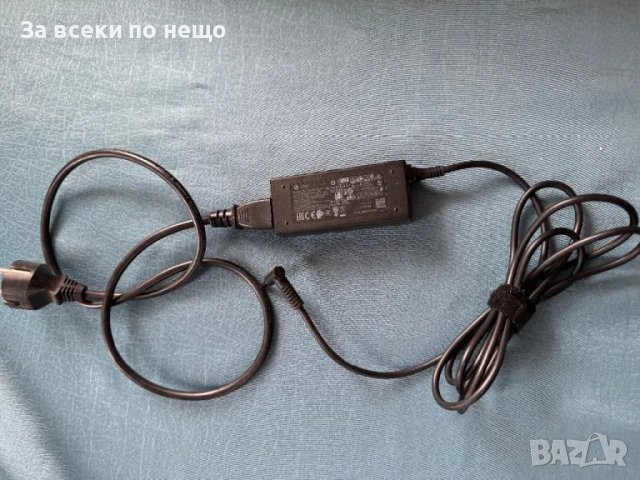 Оригинално зарядно за лаптоп HP 19.5V 2.31A Синя букса , зарядно hp, снимка 1 - Кабели и адаптери - 42826658