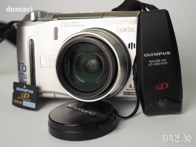 Olympus Camedia C750 Ultrazoom 4mpix CCD Дигитален Фотоапарат със 128mb xD карта, xD четец - работи