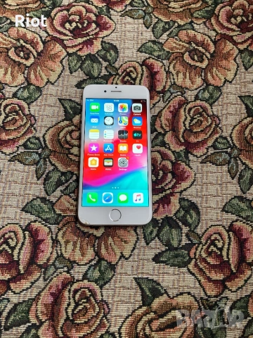 Продавам iPhone 6