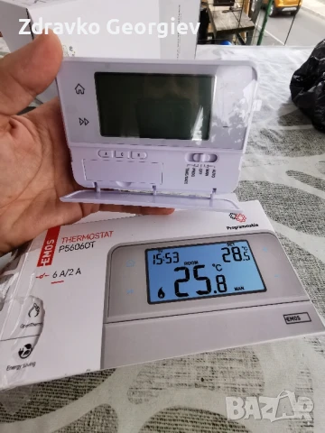 продават се цена 30.лв за двата термостата, снимка 1