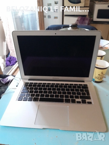 Mac book 100евро