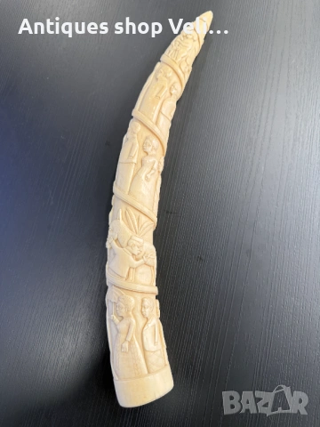 Резбована африканска скулптура от кост №7940