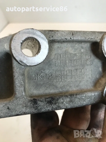Държач за KIA Sedona 2.9 CRDi (2002-2006), снимка 3 - Части - 53287442