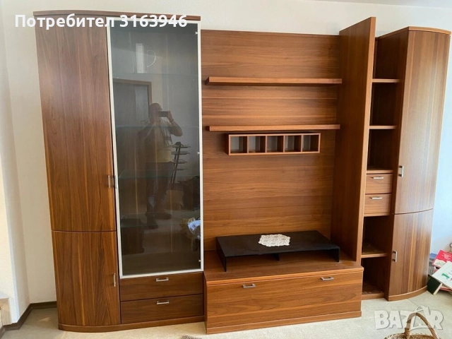 Модулен холов шкаф с витрина и място за телевизор, снимка 3 - Шкафове - 51718439