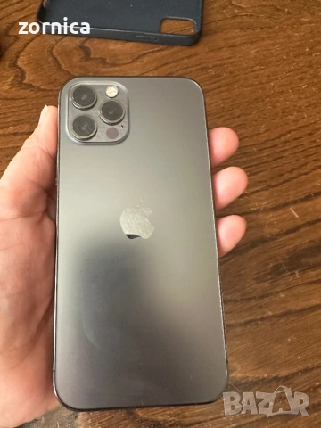 Продавам Iphone 12 pro, снимка 2 - Apple iPhone - 54109559