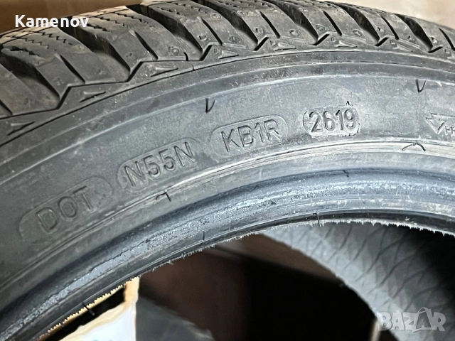Зимни гуми 225/40/18, снимка 3 - Гуми и джанти - 51949294