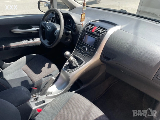 Toyota Auris 2000 DISEL, снимка 10 - Автомобили и джипове - 54228980