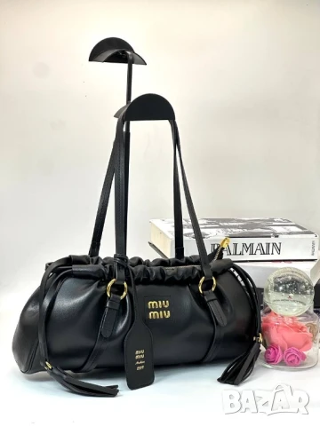 чанти MIU MIU:➡️38cm⬆️18cm, снимка 2 - Чанти - 50761625