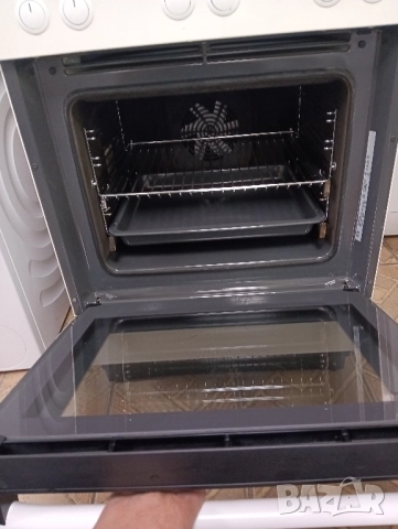 Като нова свободно стояща печка с керамичен плот Voss Electrolux с две години гаранция!, снимка 8 - Печки, фурни - 52384625