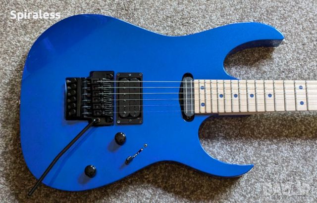 Ibanez RG565 Laser Blue / 2022, Made in Japan / w/ Caparison pick-ups!, снимка 3 - Китари - 46361945